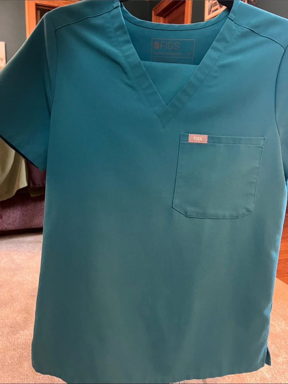 FIGS Women’s Teal Scrub Top and Bottom